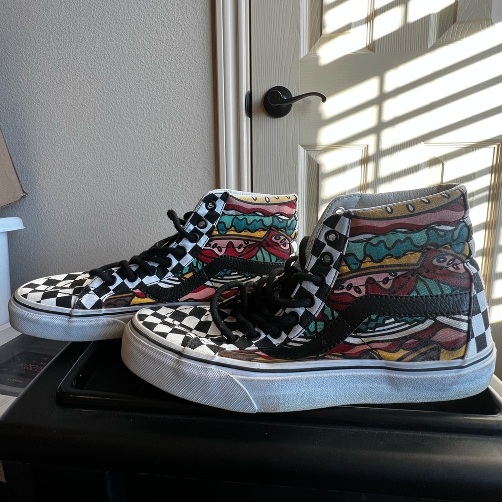 High top checkered cheeseburger canvas vans. Size: 8.5 women 7 in Men